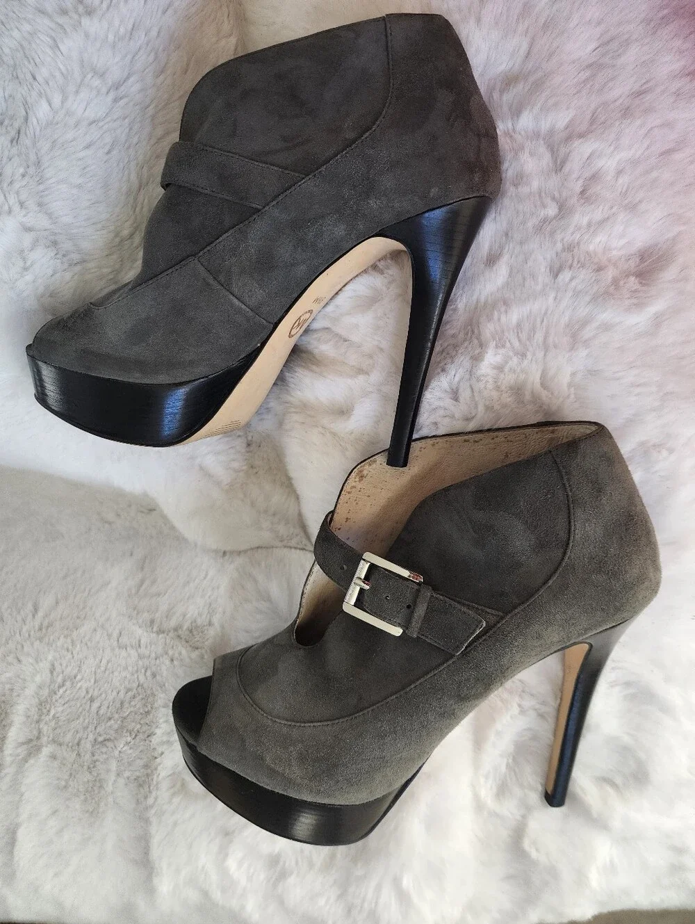 Michael Kors Gray Suede Platform Pumps with Buckle Size 9.5